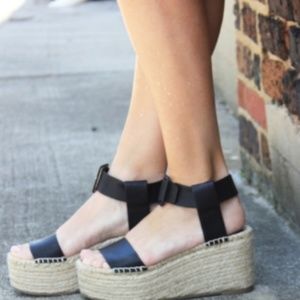 Vince Abby Espadrille in Navy suede